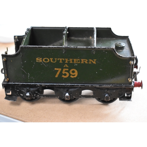 96 - A vintage Hornby No2 Special Pullman O gauge train set, including clockwork locomotive, with tender ... 