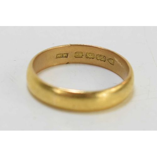 112 - A 22ct gold wedding band, 5.7g, size R.