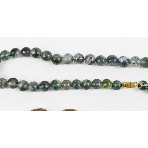 157 - A moss agate and silver bracelet (one cabochon missing), together with a moss agate beaded necklace,... 