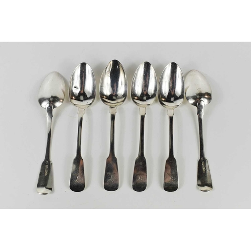 463 - A set of six Irish silver dessert spoons, by Samuel Neville, Dublin 1832, 7toz.