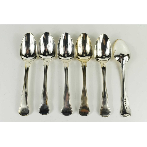 466 - A set of six silver spoons, hallmarked for London 1824, 11.5toz.