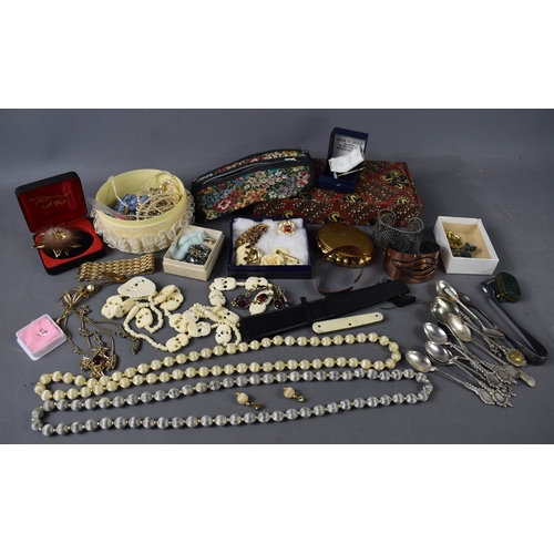 279 - A selection of jewellery and collectables to include silver apostle spoon, pen knife, bone carved ne... 