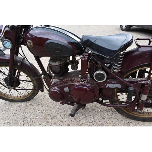 522 - A BSA C10L motorbike, 250cc, registered in 1955, does not currently run as it has been stored for ma... 