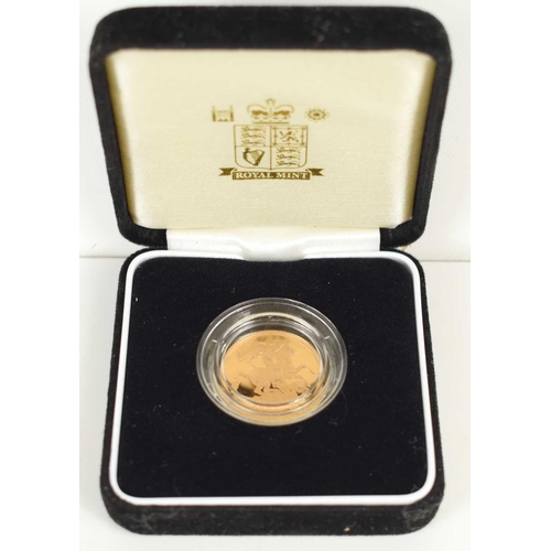 63 - A Queen Elizabeth II gold proof sovereign, dated 2007 and in a Royal Mint case.