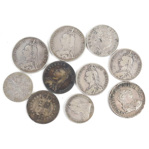 71 - A quantity of silver GB coinage to include Queen Victoria half crowns, George III 1811 bank token, G... 