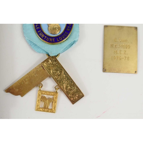 24 - Masonic Interest: A 15ct gold jewel on ribbon, Temple Fortune Lodge, engraved verso 