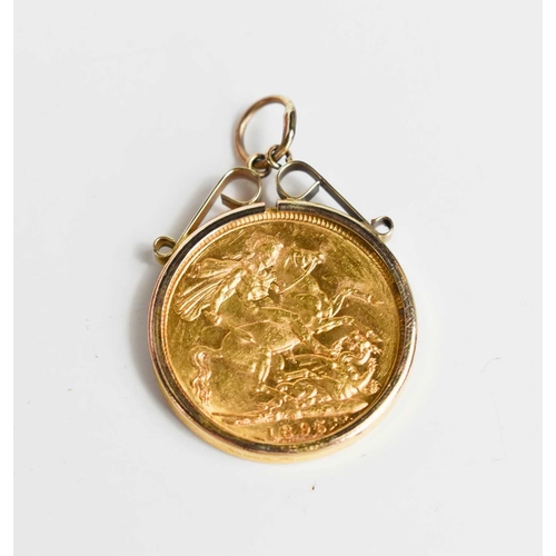 71 - A Queen Victoria full sovereign, dated 1895, in 9ct gold pendant mount.