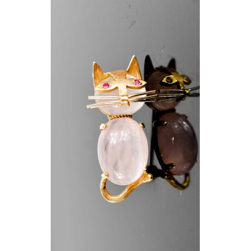 14 - A vintage 18ct gold and rose quartz cat brooch, formed from two cabochon rose quartz stones with gol... 