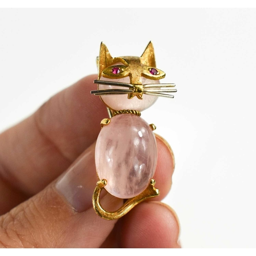 14 - A vintage 18ct gold and rose quartz cat brooch, formed from two cabochon rose quartz stones with gol... 