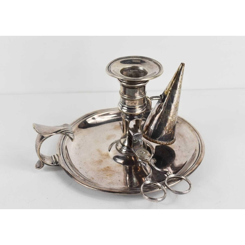 330 - A George II silver chamberstick, with scroll thumbpiece and pcut away stem, John Cafe, London 1756, ... 