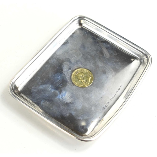 332 - A small silver tray set with a gold South African 1 Pond coin dated 1894, the top of the tray engrav... 