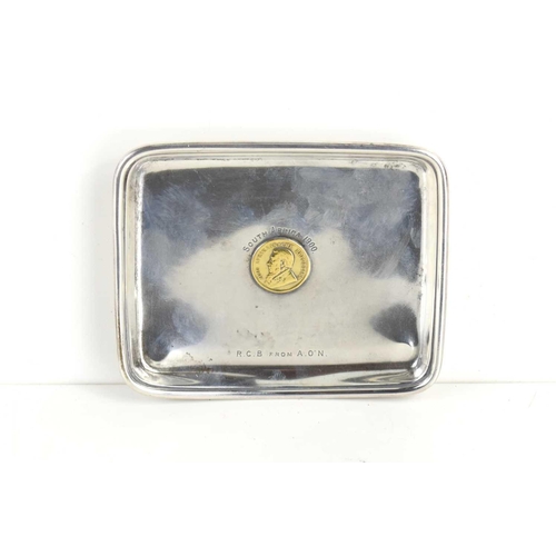 332 - A small silver tray set with a gold South African 1 Pond coin dated 1894, the top of the tray engrav... 