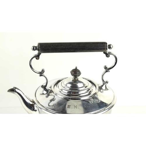 334 - A Victorian silver kettle on stand with burner, the kettle and stand hallmarked for London, 1900, Go... 