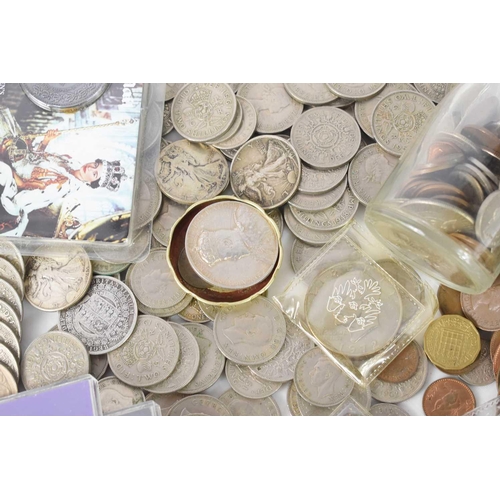 348 - A large group of GB and worldwide coinage, some silver and commemorative example to include a Queen ... 