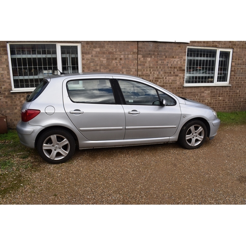 501 - A Peugeot 307 2.0l HDI, mot until 22nd April 2024, runs and drives, no other tests have been done an... 