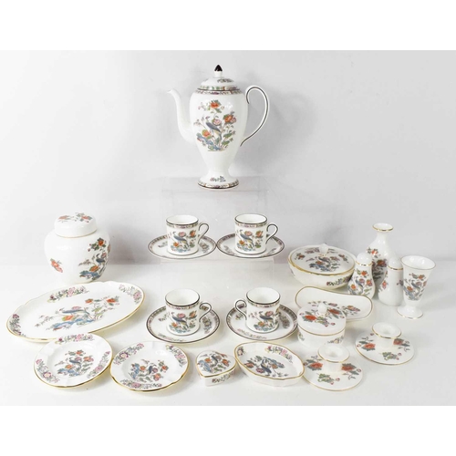 199 - A selection of Wedgwood in the Kutani Crane pattern, including coffee cans and saucers, coffee pot, ... 