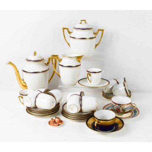 205 - A French Limoges part coffee service, comprising coffee pot, cream jug, sugar bowl & cover, twelve c... 