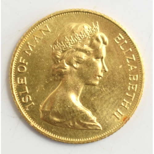 332 - An Elizabeth II, Isle of Man gold half sovereign, dated 1973.