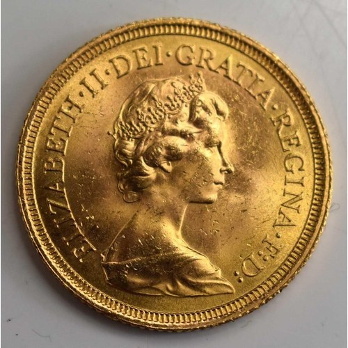 336 - An Elizabeth II full gold sovereign, dated 1974.