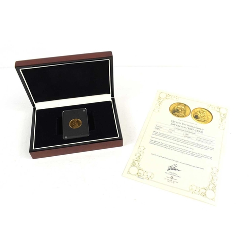 339 - A Victorian gold sovereign, dated 1892, in its capsule, with presentation box and outer box and cert... 