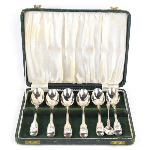 384 - A set of six Victorian silver large teaspoons, fiddle pattern with double lined border, monogram eng... 