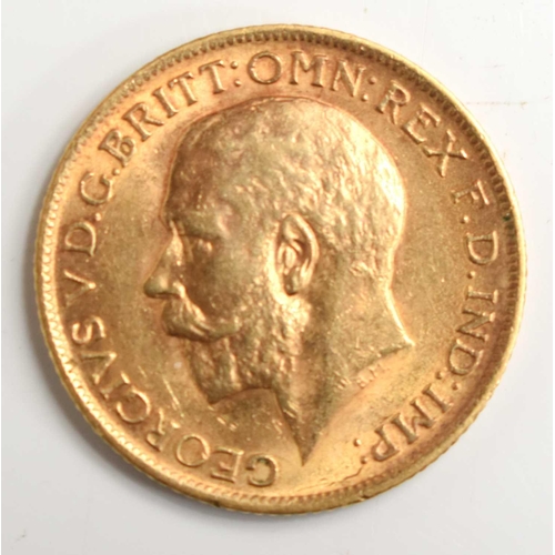 125 - A George V full gold sovereign dated 1914.