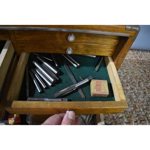 410 - A Neslein Engineers tool chest complete with drawers, gauge table and contents.