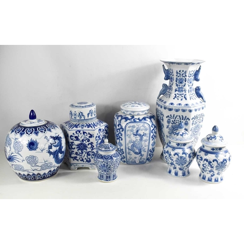 83 - A selection of 20th century blue and white pottery, to include vase, pair of jars & covers, and sing... 