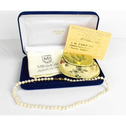 238 - A pearl and 9ct gold necklace, by Phoenix Far East Pearls Ltd, with barrel and slide 9ct gold clasp,... 