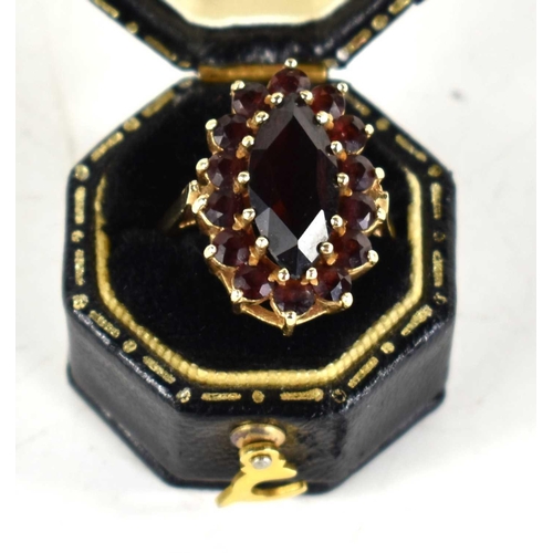 279a - An antique 9ct gold and garnet cluster ring, 4.3g (hallmarks worn but testing as 9ct)