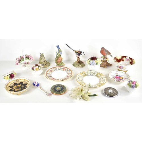 197 - A selection of porcelain, to include Royal Albert & Royal Doulton flower ornaments, Royal Crown Derb... 