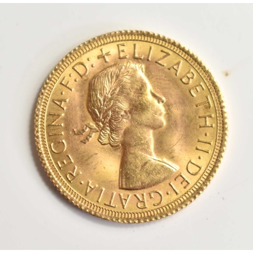 71 - A Queen Elizabeth II full gold sovereign dated 1966.