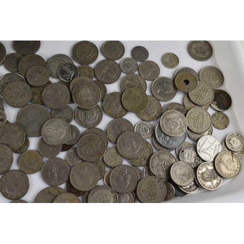 99 - A collection of GB and worldwide coinage, some silver to include a Maria Theresa 1780 Thaler, some p... 