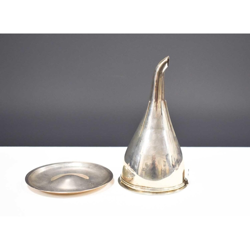 10 - A Georgian silver wine funnel & stand, London 1804, the stand indistinctly hallmarked, the funnel wi... 