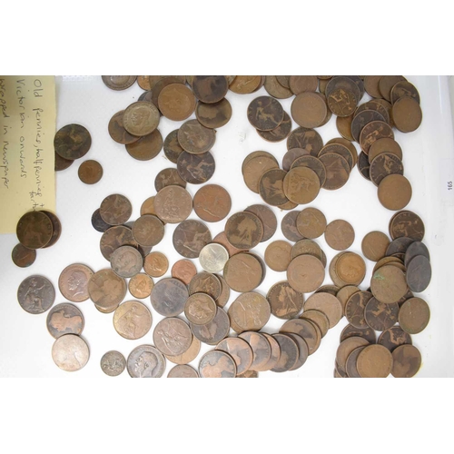 270 - A large selection of coins, mostly Victorian, Edwardian and later examples, including pennies, half ... 