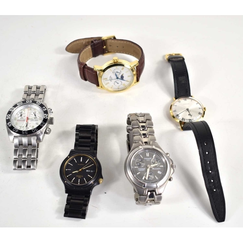 331 - A group of watches to include Rotary 