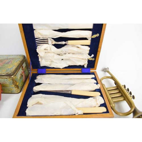229 - A group of collectables to include a silver handled knife, pocket knives to include 1937 Coronation ... 