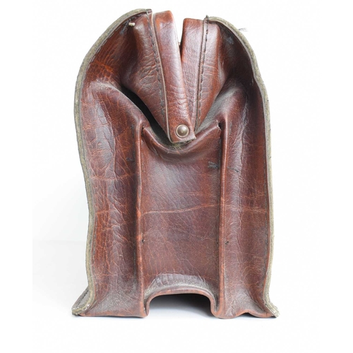 320 - A vintage Pakawa brown leather satchel briefcase together with a leather Gladstone style bag.