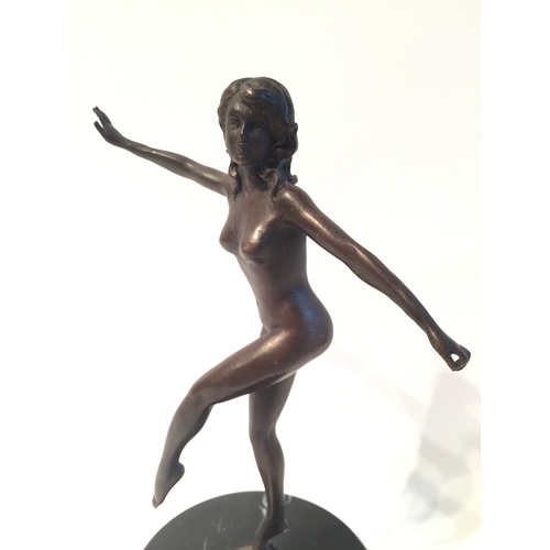 119 - A art deco style bronze dancing lady measures 20cms