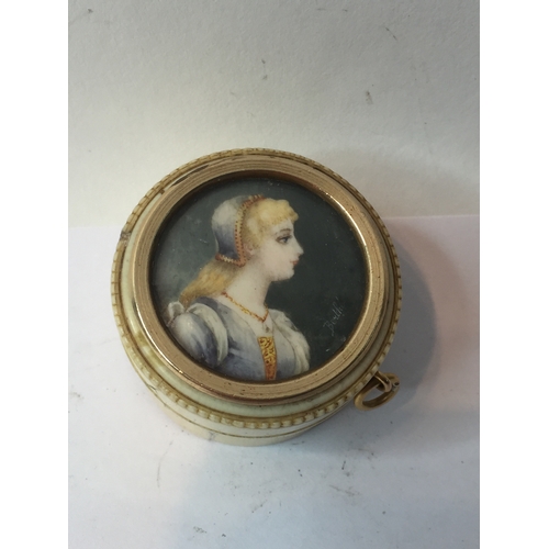 98 - 19th C Ivory Snuff Box With Painted lid measures 4x3cms