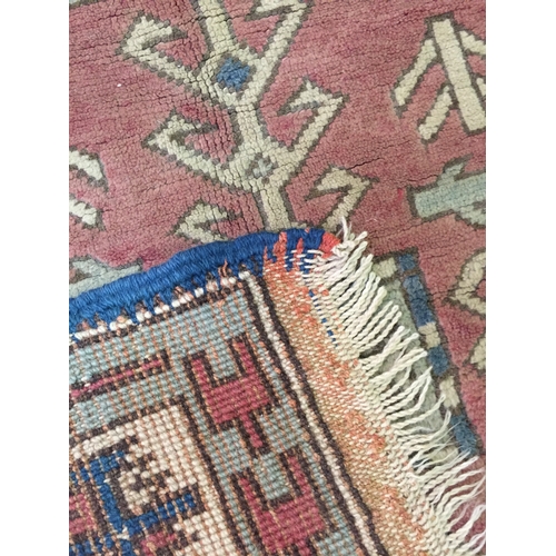 49 - Kilim Rug 186 x 126