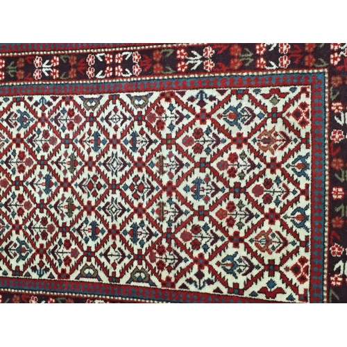 50 - Kilim 114 x 72 cms