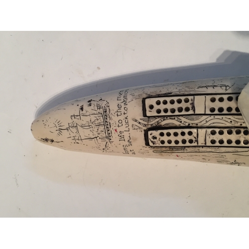 208 - A Resin Scrimshaw Style Cribbage Counter