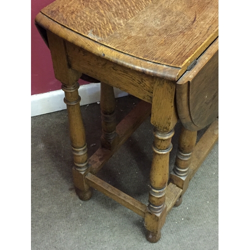 36 - Gate Leg Table