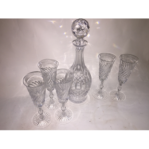 411 - Vintage Glass Decanter Along With 5 Glasses