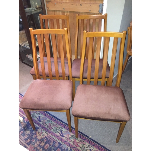 96 - 4 Vintage chairs