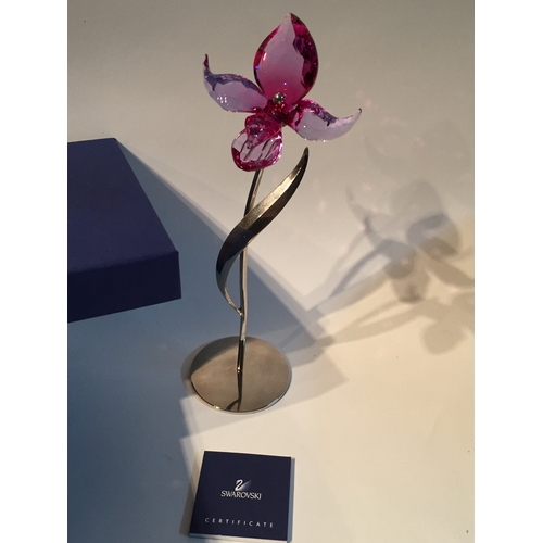 123 - Swarovski Glass Flower With Box And Certificate