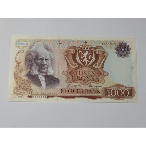 143 - Norway Norges Bank 1000 Kroner Note 1980 In Uncirculated Condition .