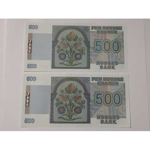 148 - 2 X Norway Norges Bank 500 Kroner Notes 1996 Amd 1997 Both  In Uncirculated Condition.