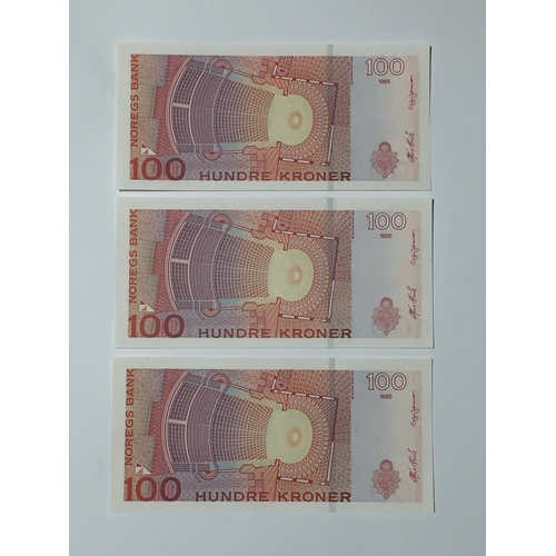 155 - 3 X Norway Sequential Norges Bank 100 Kroner Notes 1995 In Uncirculated Condition (3)